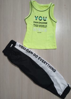 Calça Capri e Blusinha