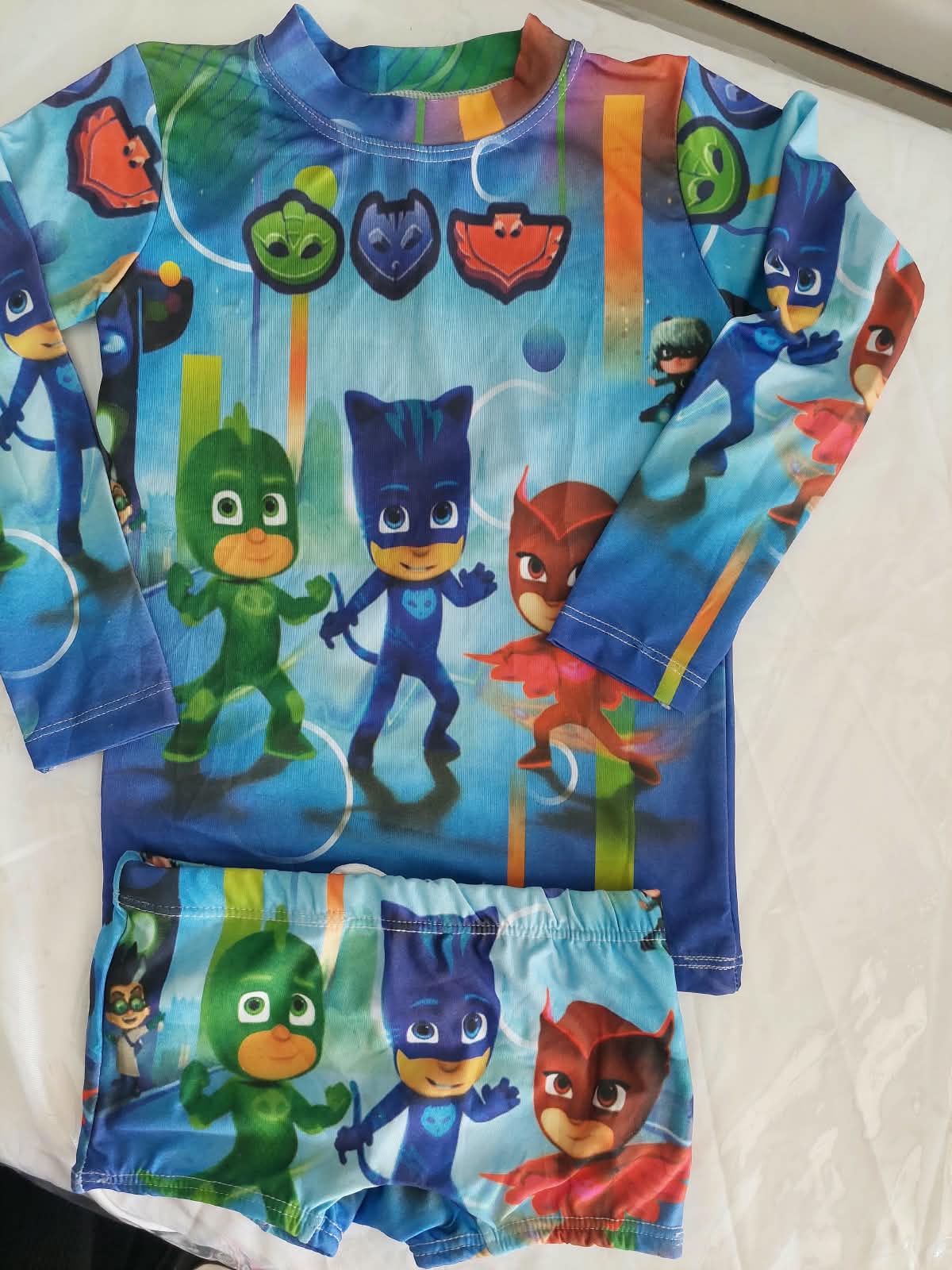 Biquini com Blusa UV Personagens - Imagem 7